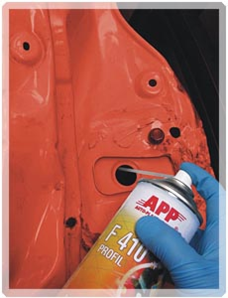 APP F410 Profil Spray> Hohlraumversiegelung bernstein  0,5L